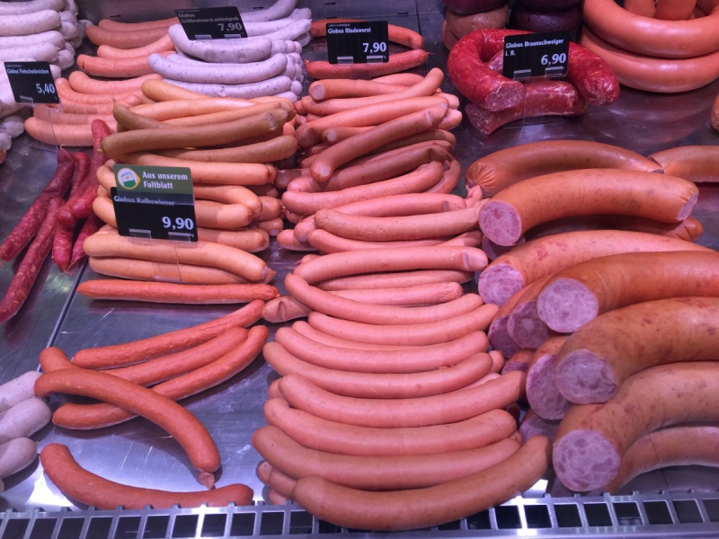 boutique-FREJUS-min_sausages_meat_butchery-1069321